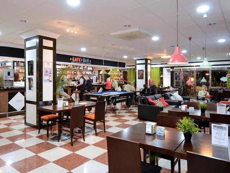 Apartamentos Nuria Sol 22