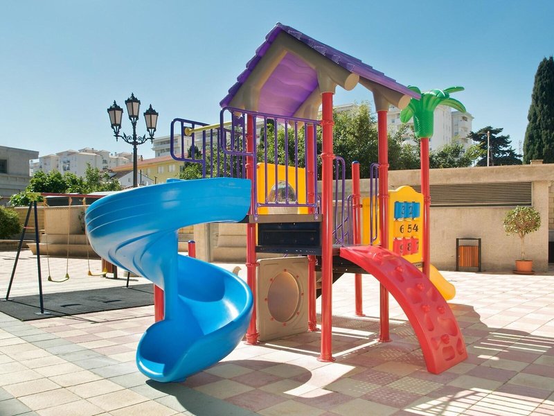 Apartamentos Nuria Sol 25