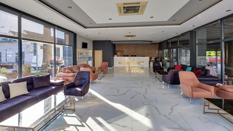 Royal Beach Club Hotel 5