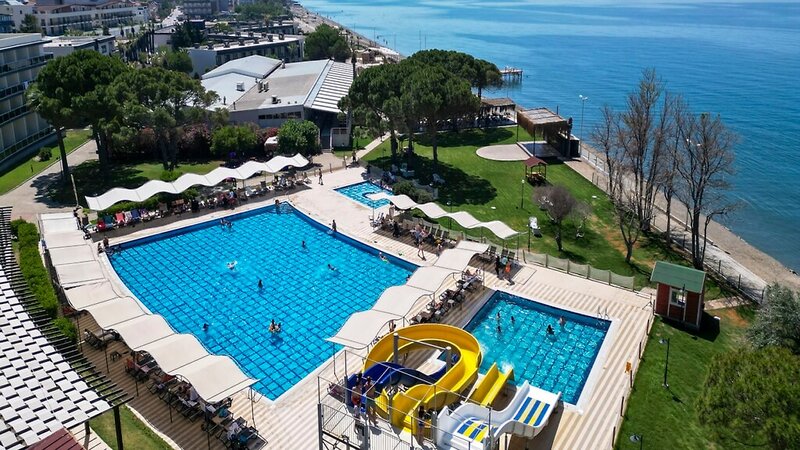 Royal Beach Club Hotel 11