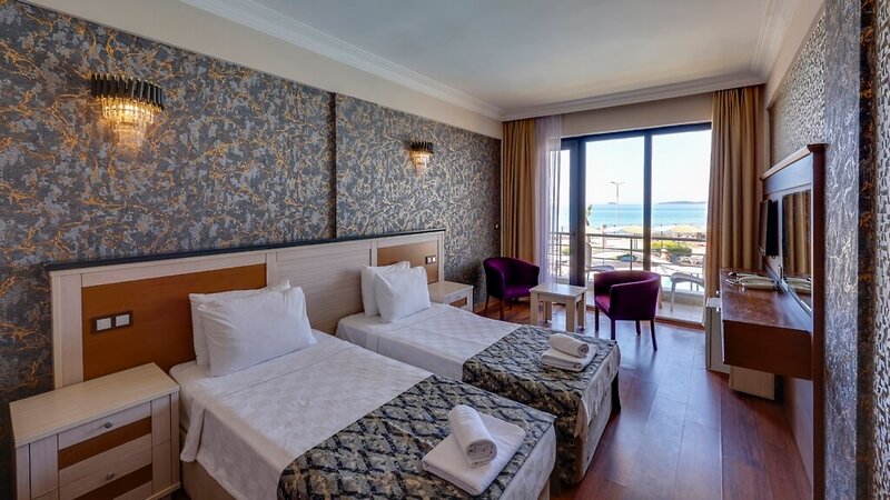 Royal Beach Club Hotel 21