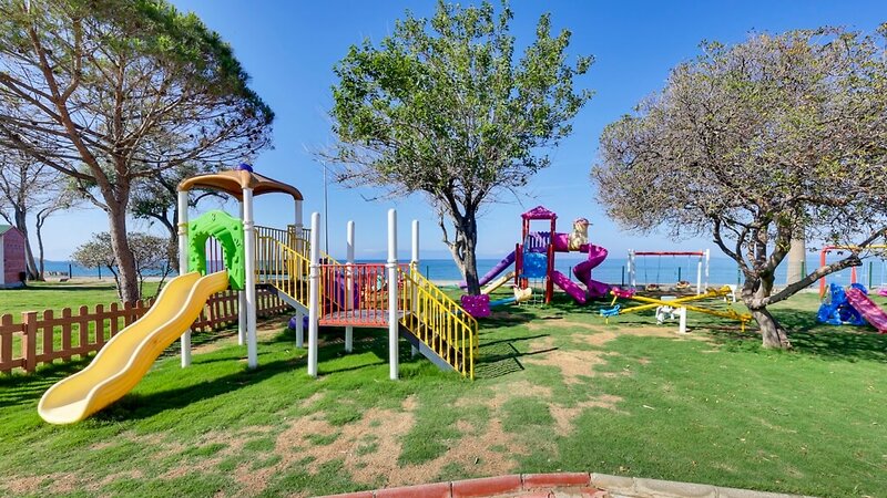 Royal Beach Club Hotel 24