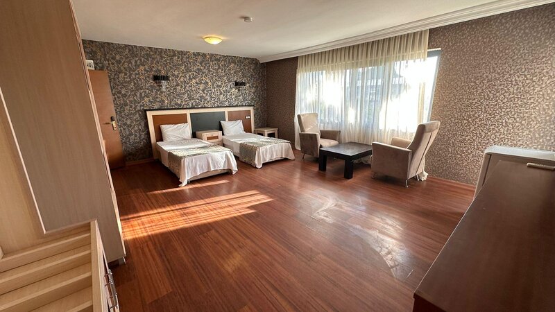 Royal Beach Club Hotel 8