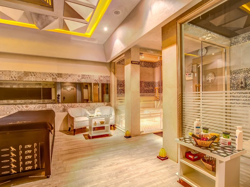 AMC Royal Hotel & Spa 44 - Health & Beauty