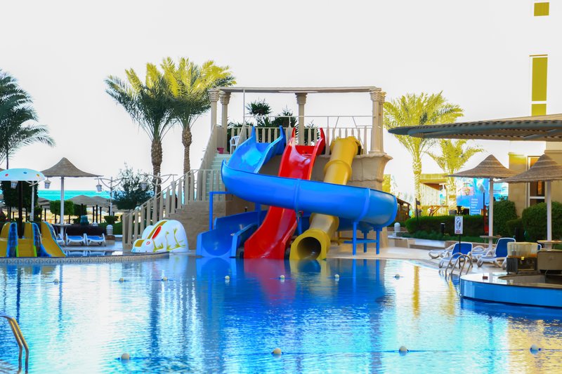 AMC Royal Hotel & Spa 3