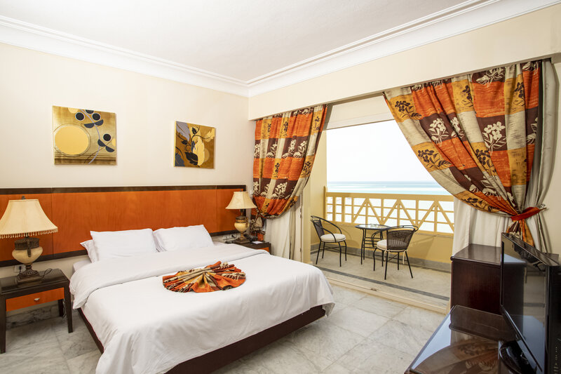 AMC Royal Hotel & Spa 4