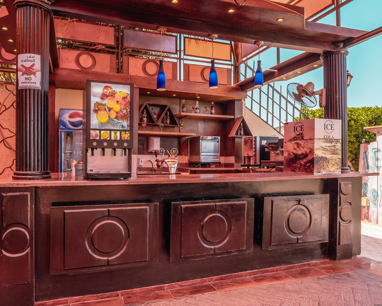 AMC Royal Hotel & Spa 7