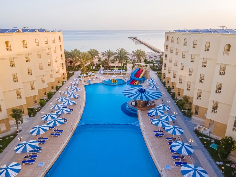 AMC Royal Hotel & Spa 22