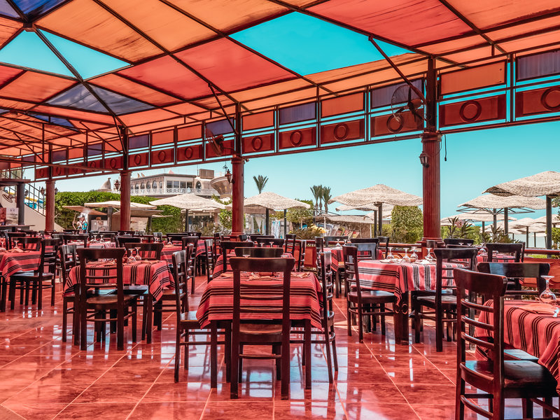 AMC Royal Hotel & Spa 17