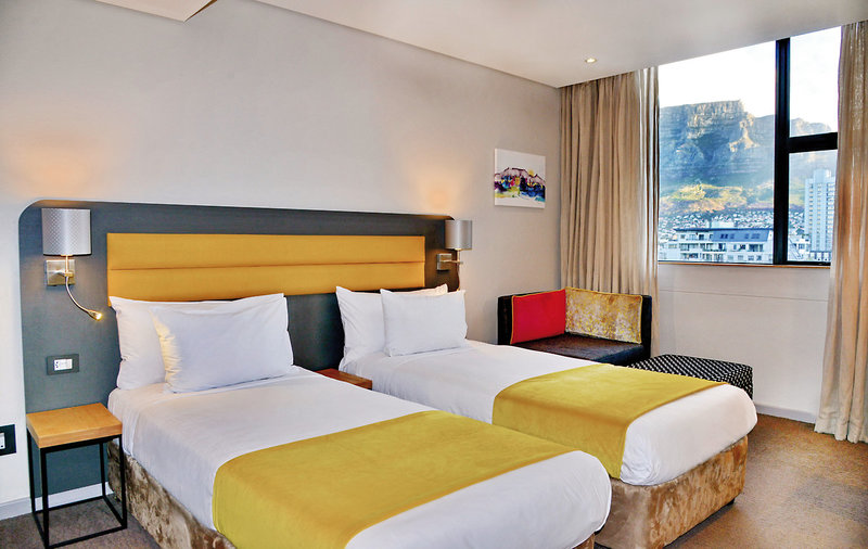 Holiday Inn Cape Town 2 - Room Example