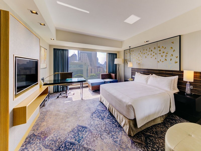 Cinnamon Grand Hotel 41