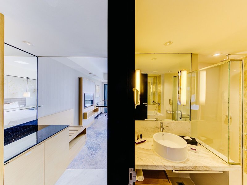 Cinnamon Grand Hotel 48