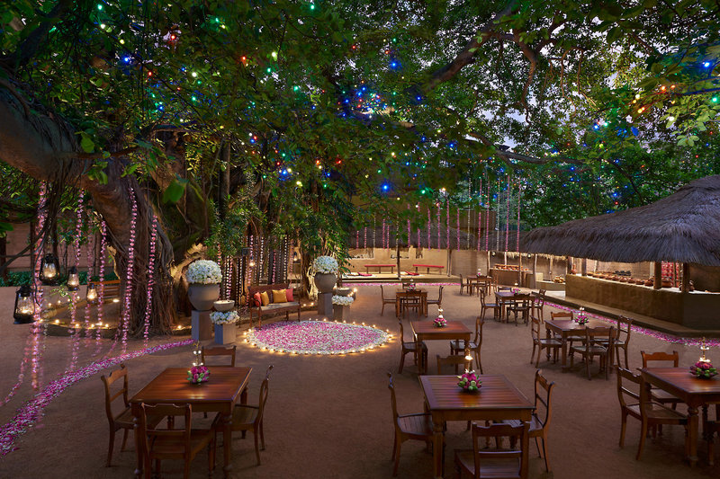 Cinnamon Grand Colombo  10