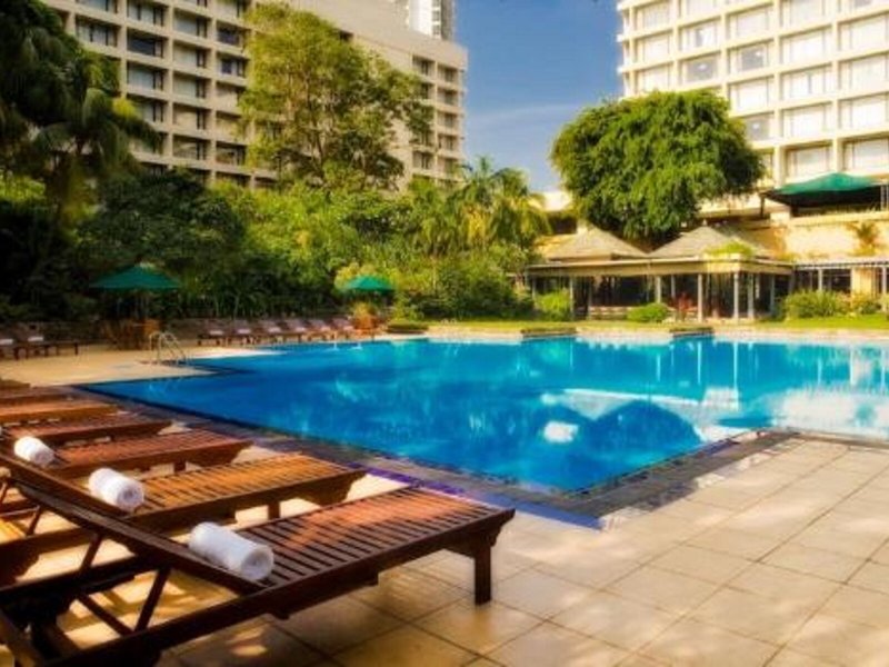 Cinnamon Grand Hotel 5