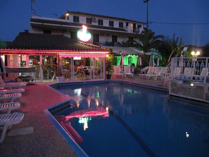 Acapulco Marinos 1 10