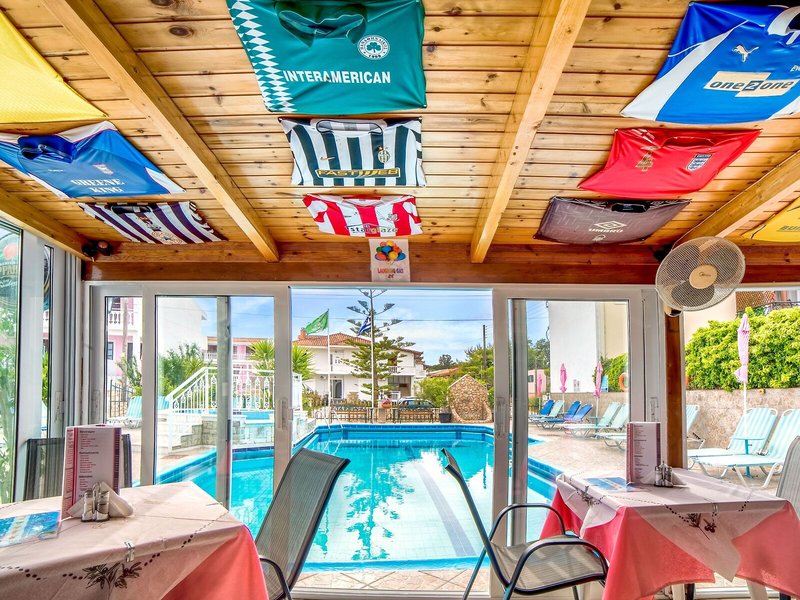 Acapulco Marinos 1 14