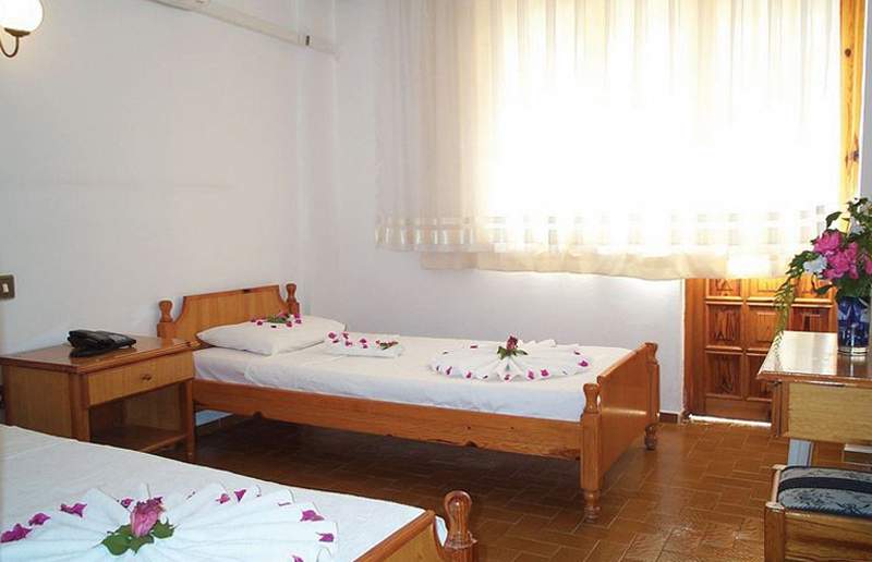 Unver Hotel 6