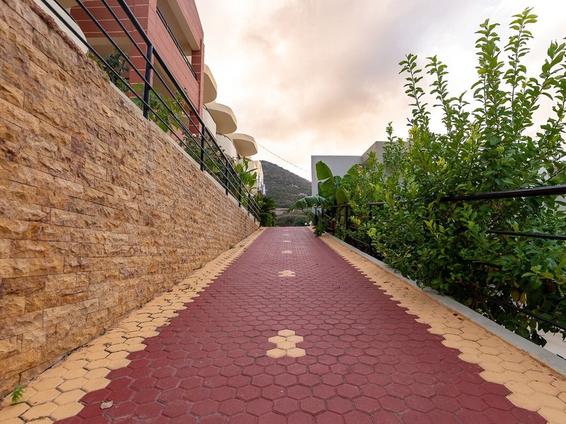 Elpis Studios & Appartements 8