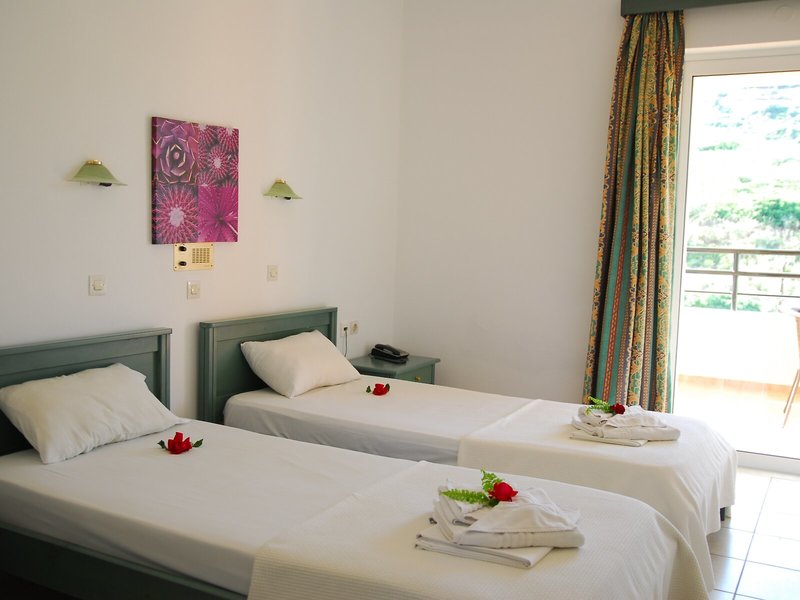 Elpis Studios & Appartements 37