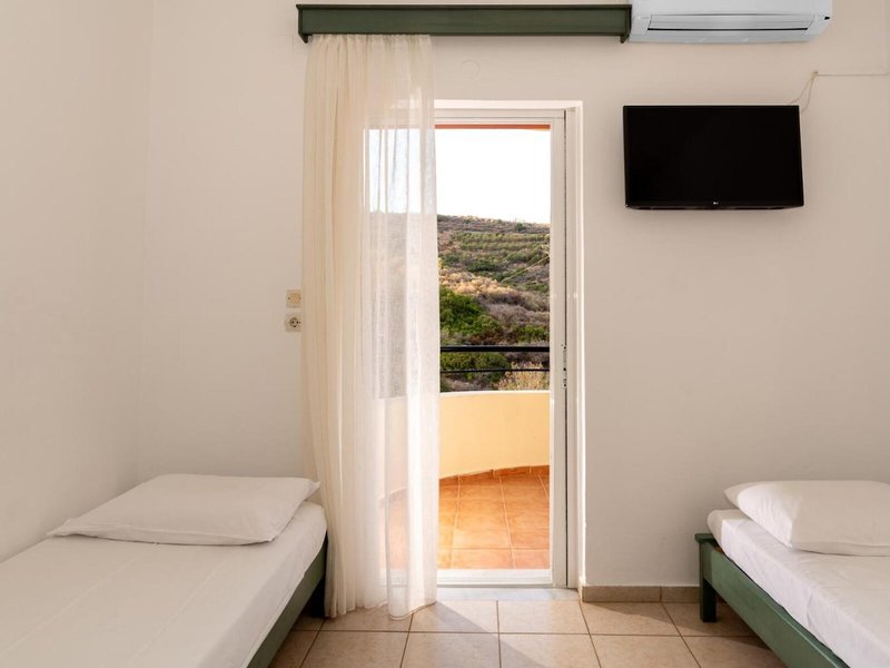 Elpis Studios & Appartements 38