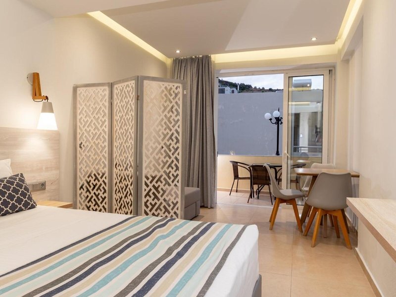 Elpis Studios & Appartements 40