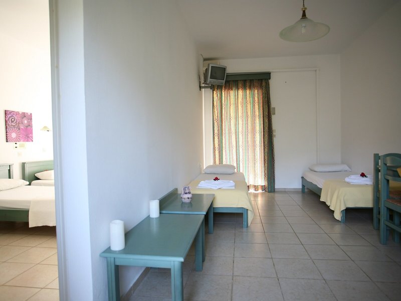 Elpis Studios & Appartements 46