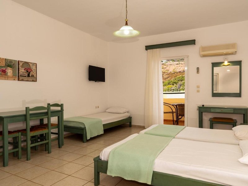 Elpis Studios & Appartements 48