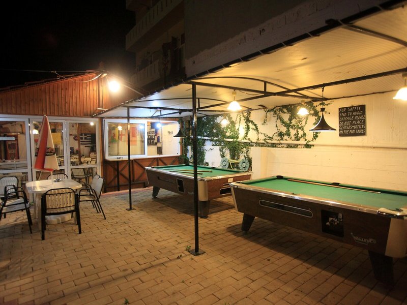 Happy Days 36 - Sports and leisure