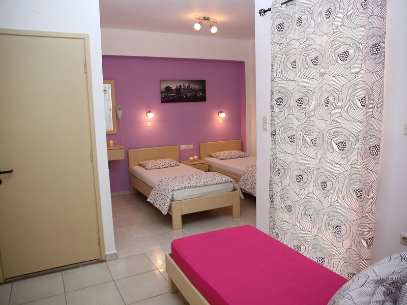 Happy Days 40 - Room Example