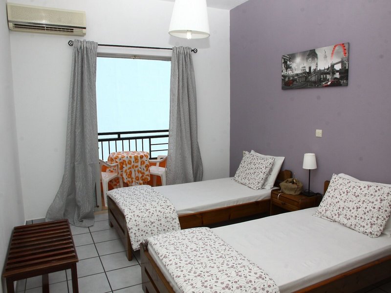 Happy Days 43 - Room Example