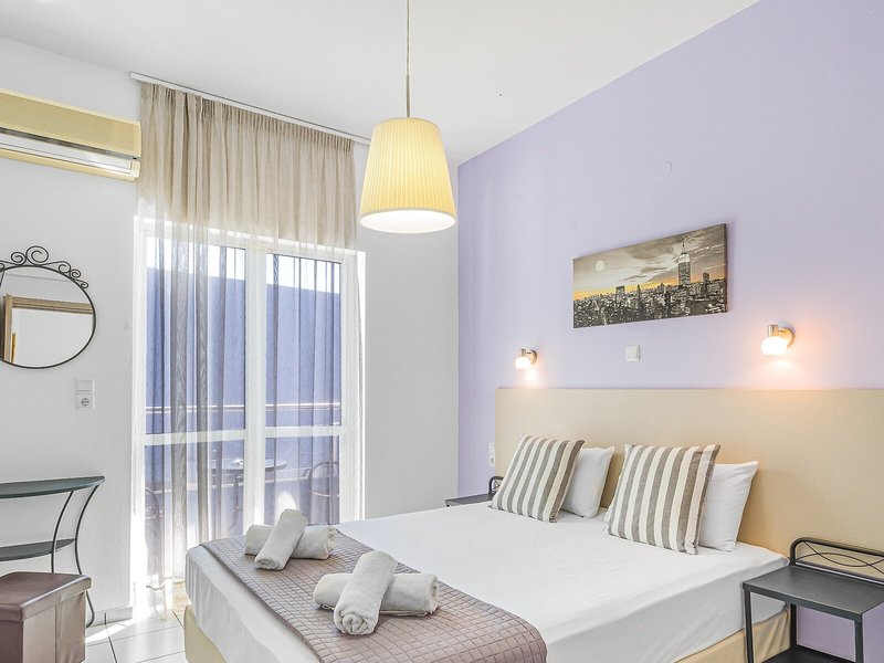 Happy Days 44 - Room Example