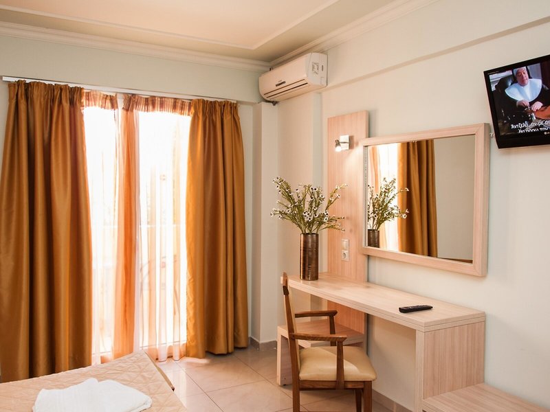 Zante Plaza Hotel & Apartments 15