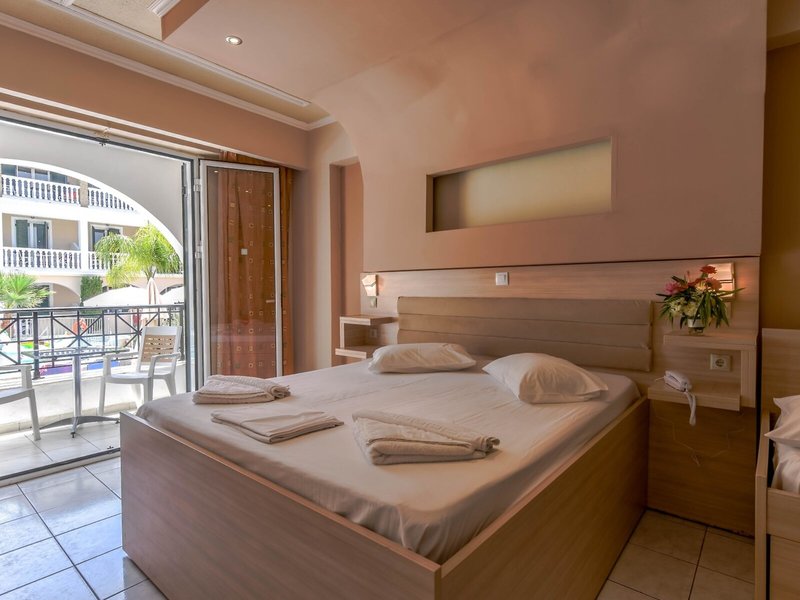 Zante Plaza Hotel & Apartments 24