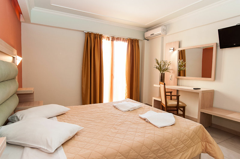 Zante Plaza Hotel & Apartments 5