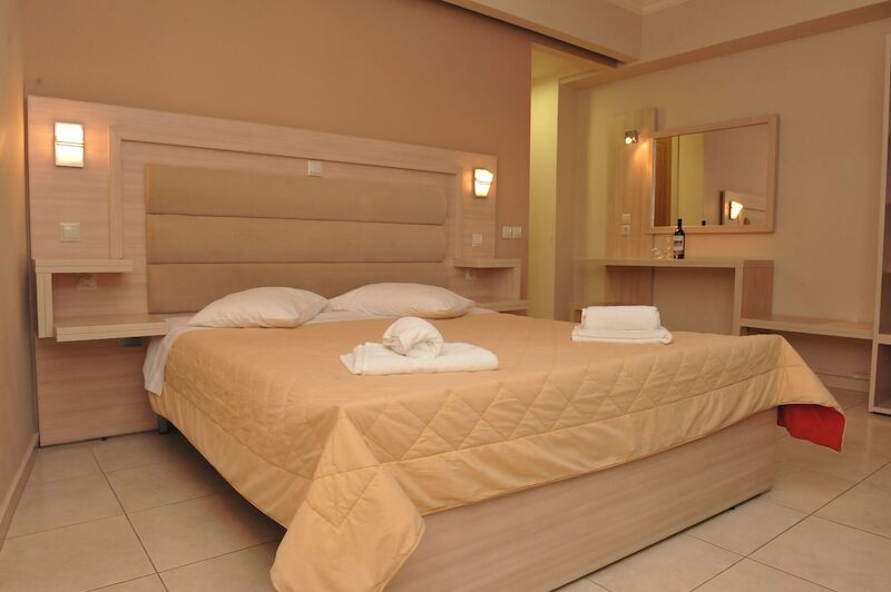 Zante Plaza Hotel & Apartments 7