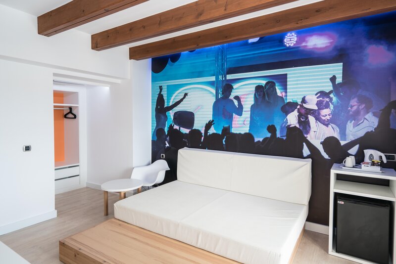 THB Ocean Beach 49