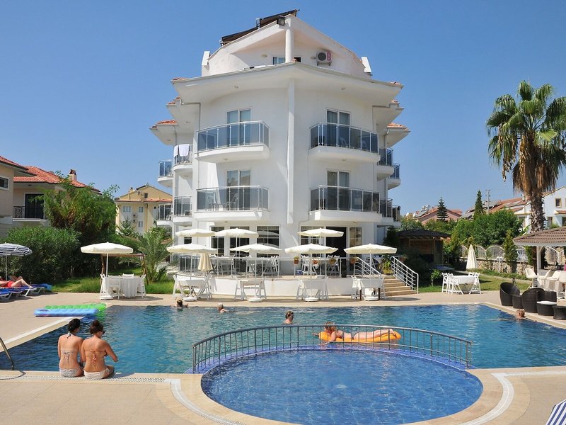 Nevada Hotel & Spa 5