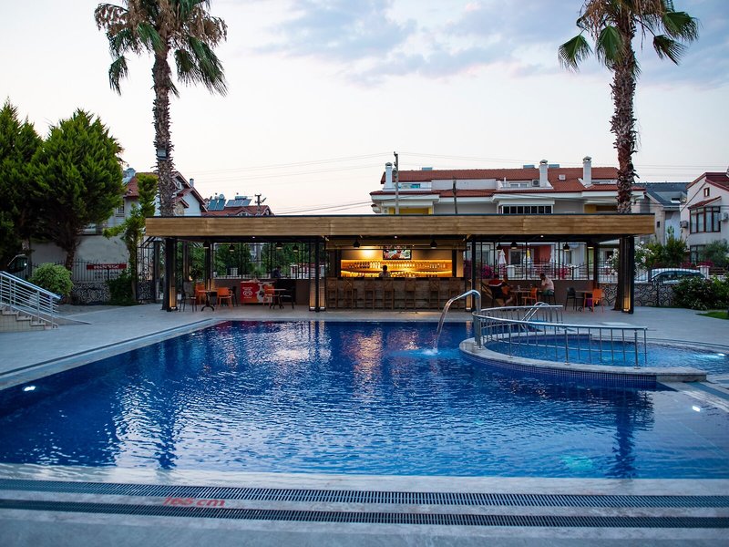 Nevada Hotel & Spa 10