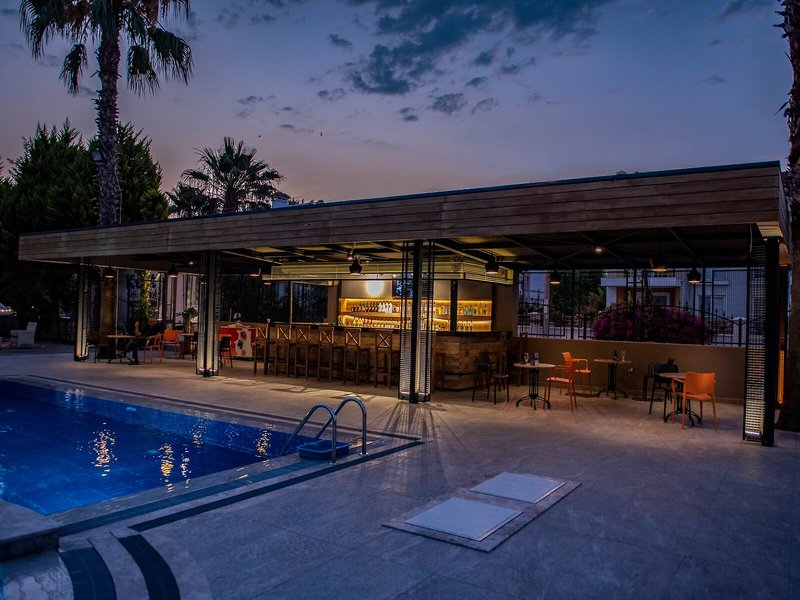 Nevada Hotel & Spa 16