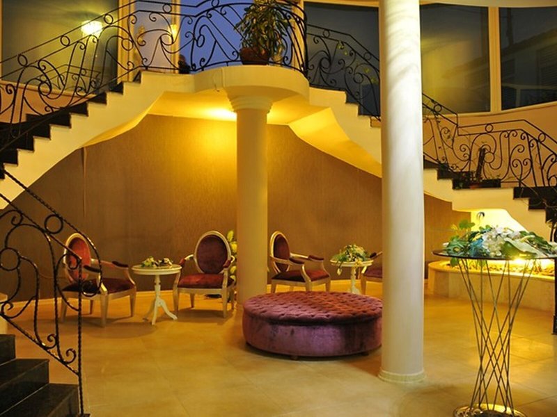 Nevada Hotel & Spa 19