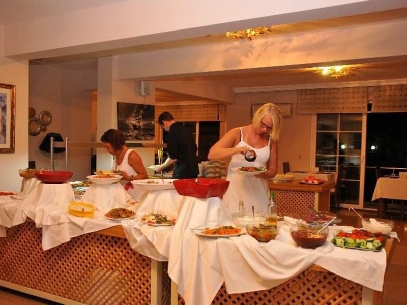 Nevada Hotel & Spa 20