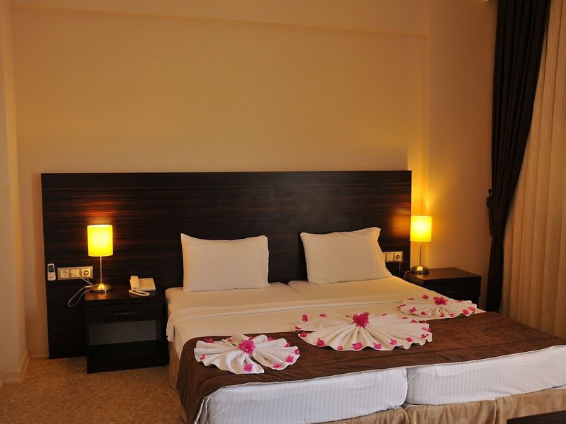 Nevada Hotel & Spa 33