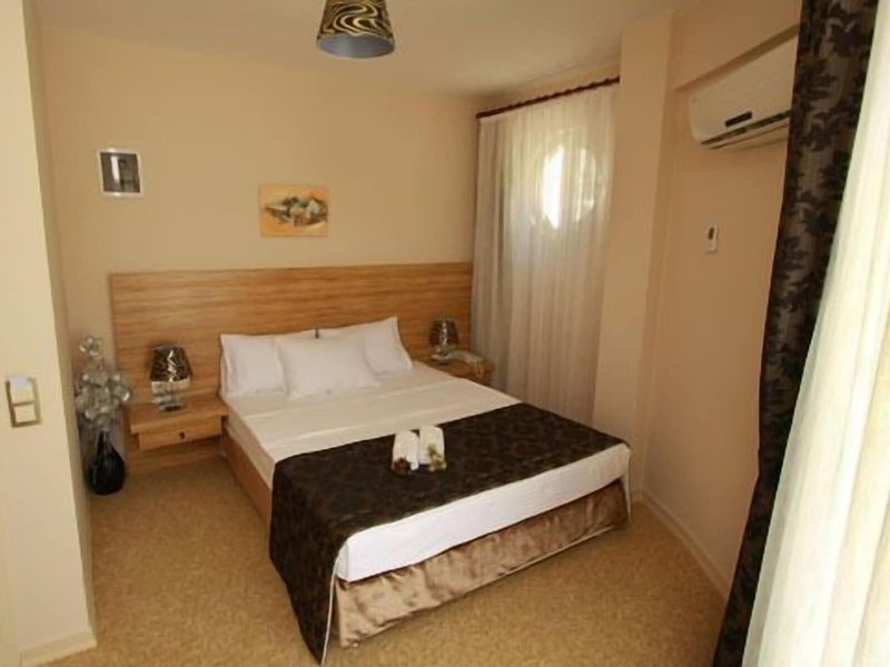 Nevada Hotel & Spa 35