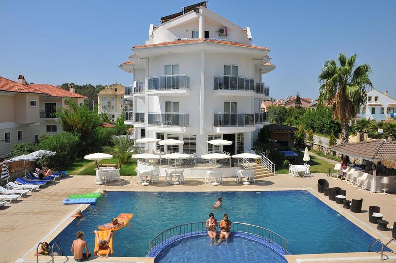 Nevada Hotel & Spa 3