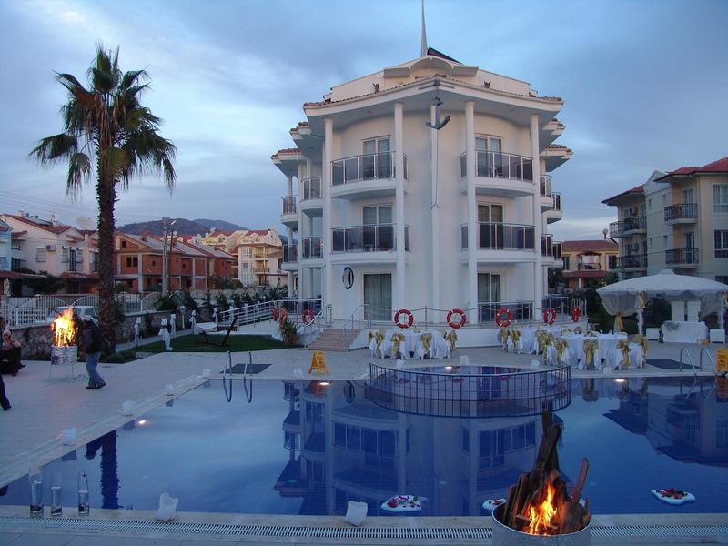 Nevada Hotel & Spa 1