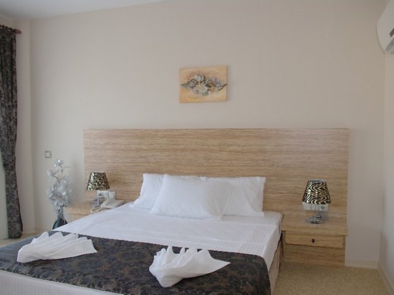 Nevada Hotel & Spa 28