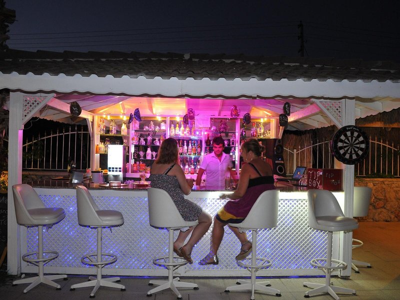 Nevada Hotel & Spa 23