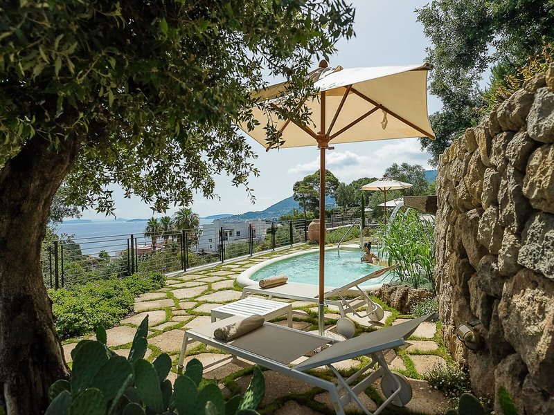 Garden & Villas Resort 11