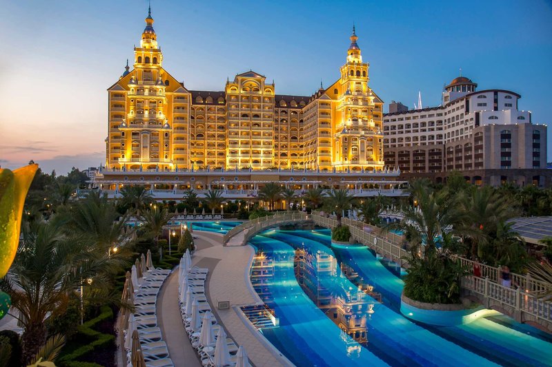 Royal Holiday Palace 1