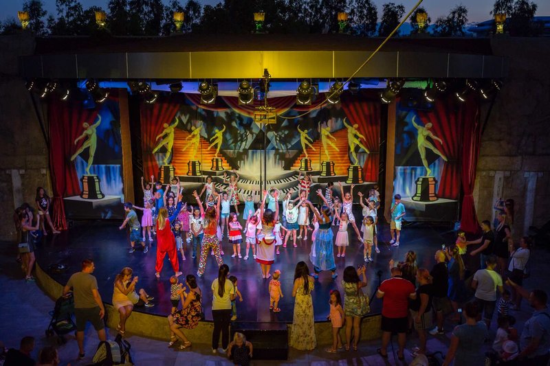 Royal Holiday Palace 20